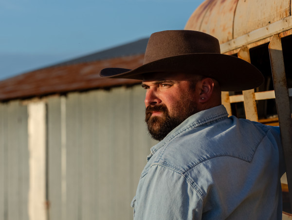 Eley Buck Davis: Paying His Dues to Buy the Groceries