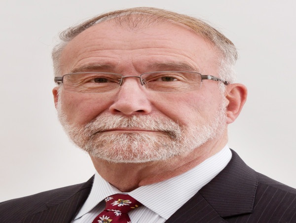 Renowned Leadership Expert Leonard W. Heflich Unveils Trailblazing Guide