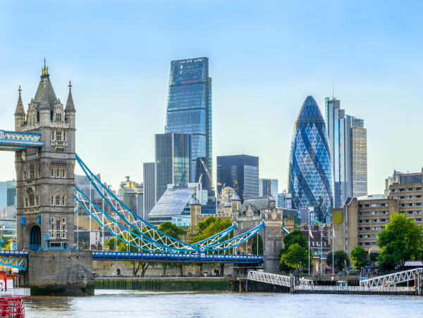 This expert has a warning about FTSE 250 and Small Cap indices