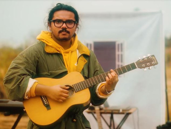  Singer Rahul Siddharth Kamble Makes his Debut with 'Chalna Aage Kaafi' 