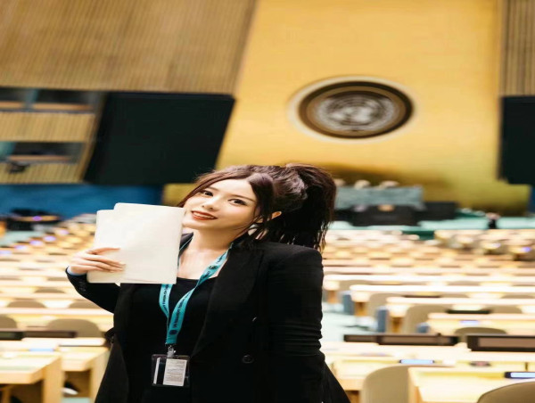 Li Siya's self-confidence speech on Chinese culture at the United Nations Youth Forum caused an international sensation