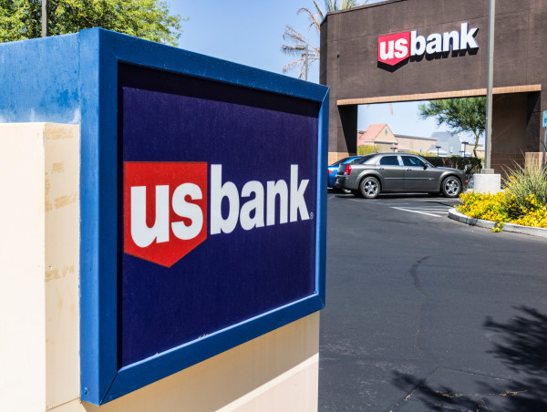 U.S. Bancorp earnings disappoint and stock price falls