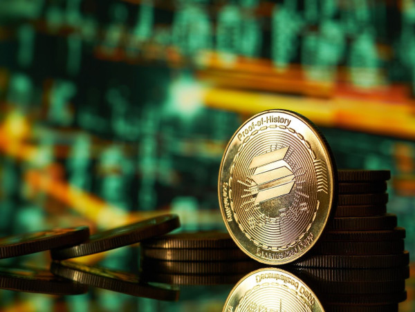 New Solana meme coin explodes 30,000% at launch as whales continue buying, NuggetRush price pumps