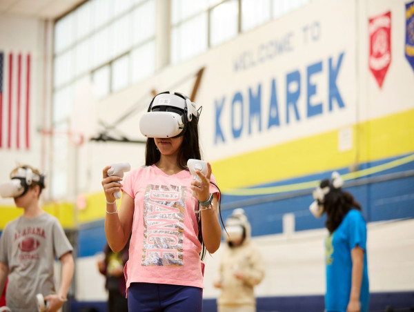  VRAR Chicago Provides VR Career Exploration to Suburban Chicago Middle School Students 