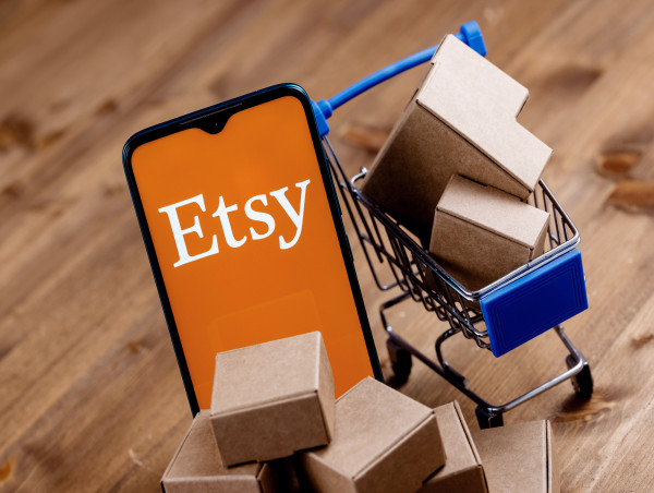 Etsy Q1 earnings: net income down as GMS falls 3.7%, CEO calls economic climate tough