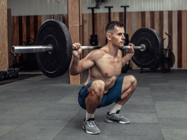 Squat Deep: Research Review on the Effectiveness of Squatting Deep