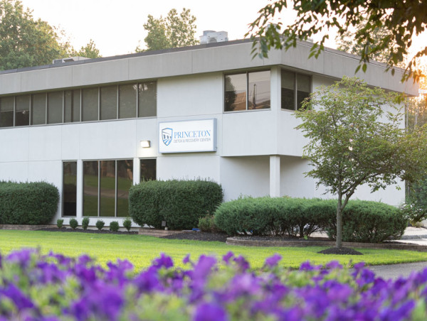 Princeton Detox & Recovery Center’s Nursing Team Honored with 2024 Healthcare Professionals Award by Caron