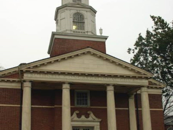 Bushnell Congregational Church Hosts Memorial Day Weekend Clothing Drive to Support Detroiters in Need