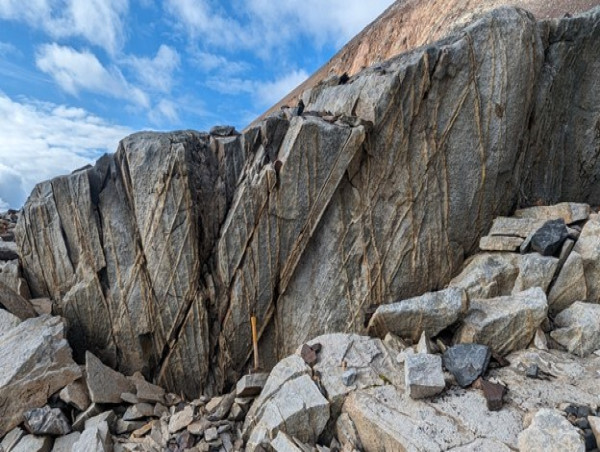 Onyx Gold Announces Acquisition of Strategic WEAS Property in the Yukon