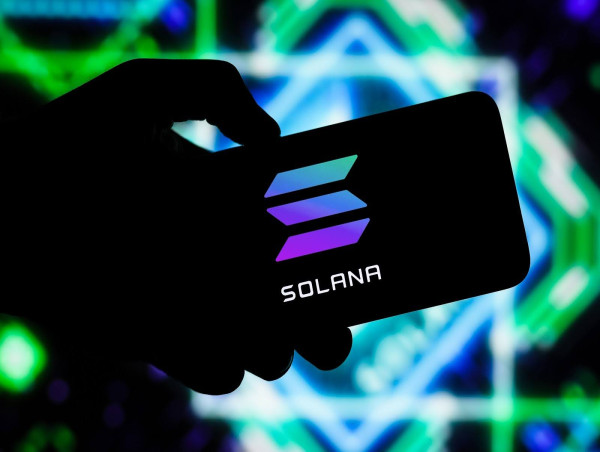  April crypto report praises Solana (SOL) resilience, casts doubt on Ethereum (ETH) 