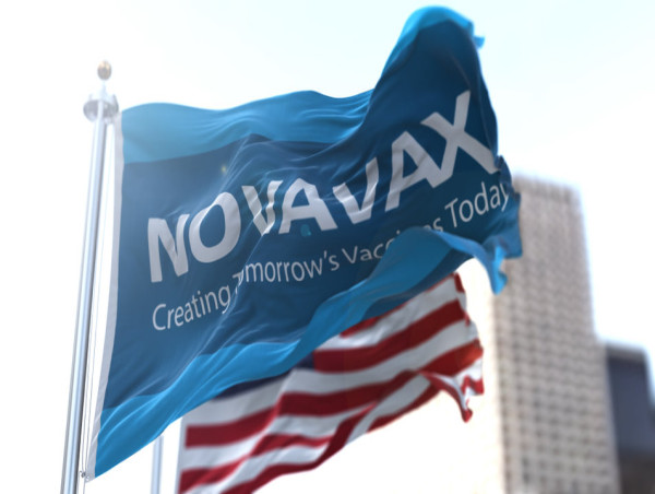  Novavax shares jump 40% on $1.2 billion licensing deal with Sanofi despite Q1 losses 