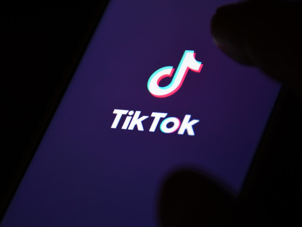  Billionaire Frank McCourt plans bid to buy TikTok in the US 