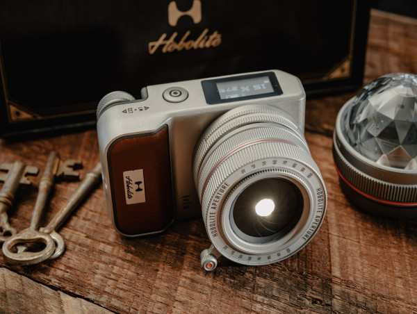 Hobolite Debuts the Iris : A New Lens on Light