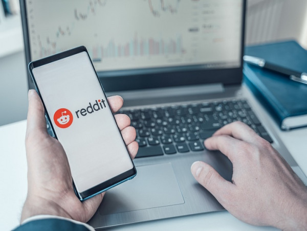  Why is the Reddit Inc stock price (RDDT) up 12% today? 