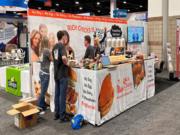 Mad Mind Studios Unveils Custom Graphic Design Services to Elevate Food Industry Presence at Trade Shows