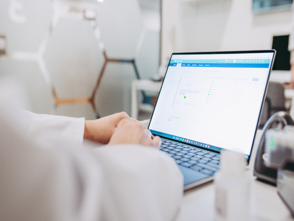 eLabNext Unveils its Revolutionary Sample and Inventory System - A New Era in Lab Management