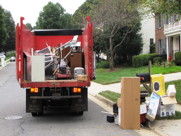 Orange Crew Junk Removal Announces Same-Day Service and Upfront Pricing in Chicago and Suburbs