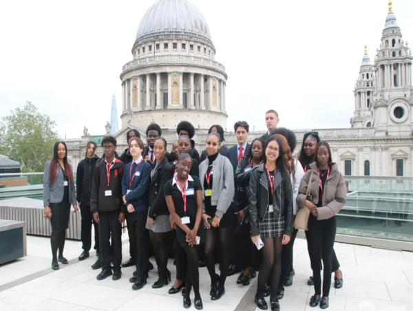 Top Executives Share Their Wisdom With Young People