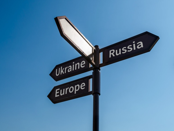 EU extends sanctions on Russia over Crimea annexation until June 2025 