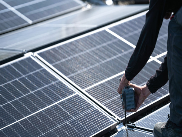SunPower has been painful in 2024 but Microsoft and Amazon can help SPWR