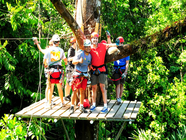 Hoteleus’ Odyssey: Navigating the Wonders of ‘Costa Rica Group Tours 