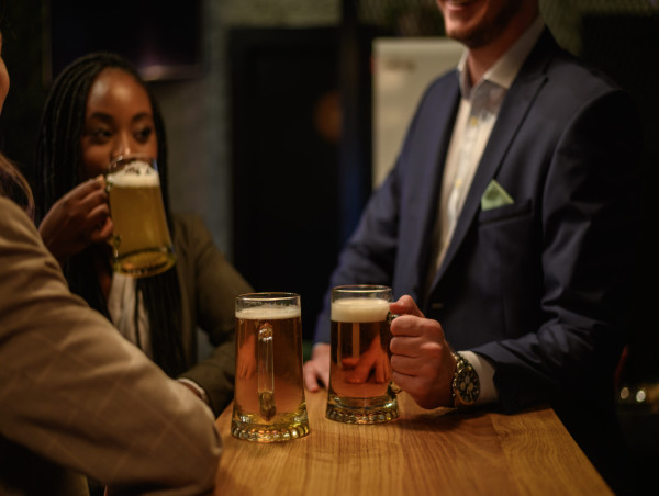  Carlsberg shares plunge after Britvic rejects $3.9 billion takeover bid 