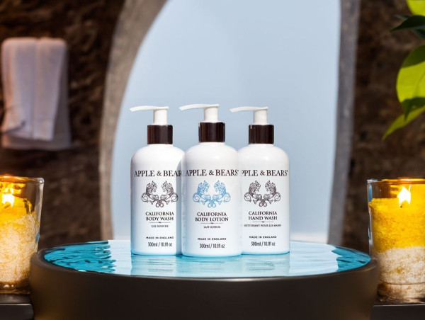 APPLE & BEARS Announces Collaboration with St Pancras Inn and Kings Cross Express Hotel