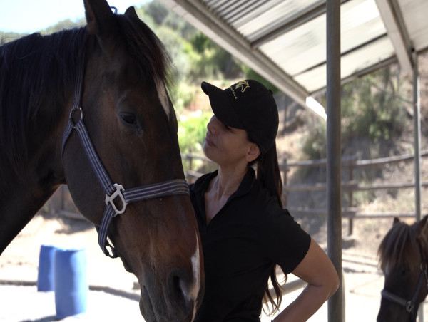  WellEquined Hosts First Equine-Assisted Mental Wellness Retreat for Former Athletes 