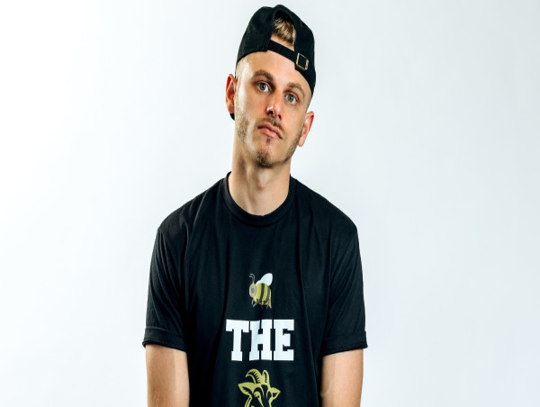 SUMiT Drops Hot Summer Hip-Hop/Rap Album “Get up & Go”