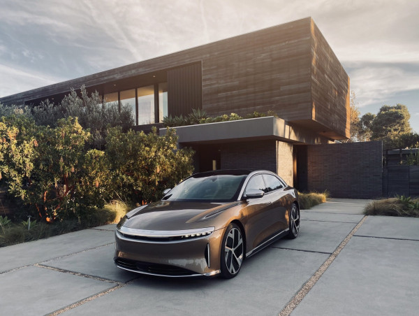  EV maker Lucid reports a 70% increase in quarterly deliveries 