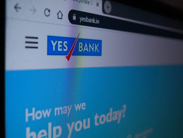  Yes Bank share price retreats despite FAB, MUFG interest 
