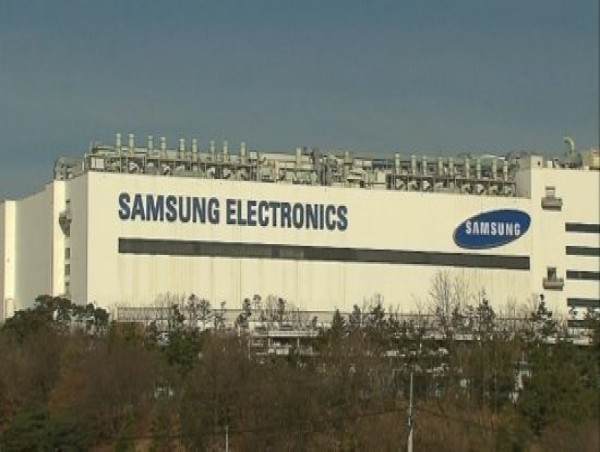  Samsung workers in South Korea launch indefinite strike for better pay 