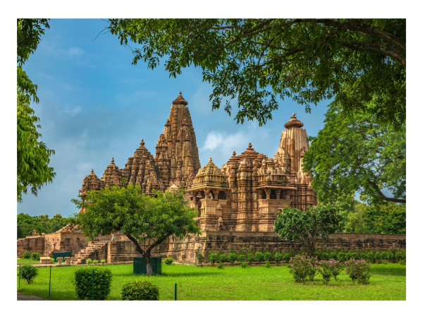  Madhya Pradesh Achieves Record-Breaking Tourist Footfalls in 2023, Tripling 2022 Numbers 