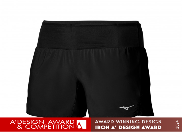 Multi Pocket Shorts Europe by Masafumi Nakada, Mizuno Corporation Wins Iron A' Design Award in Sport Equipment Design