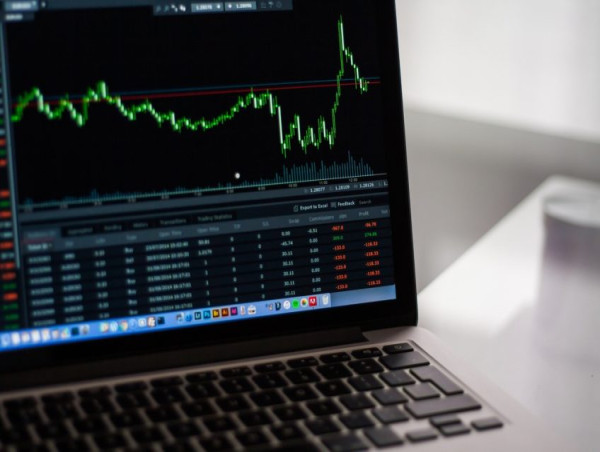 CrowdStrike and Microsoft shares plunge after major outage