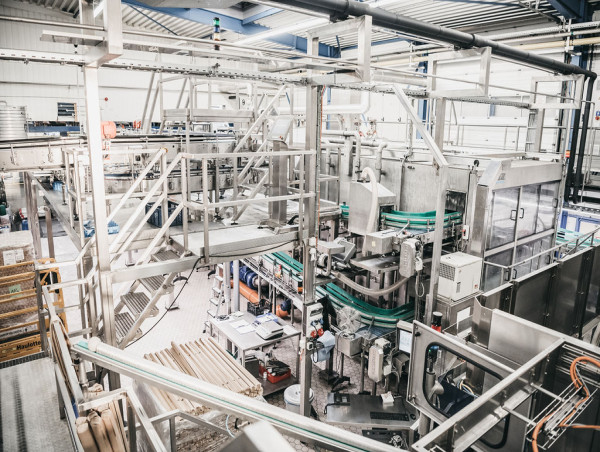  PL Beverage: Beverage Production with Cutting-Edge Technology 