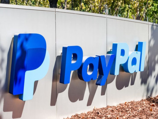  PayPal stock price: buy or sell ahead of earnings? 