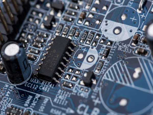 Microchip stock rises ahead of earnings: inventories will be key