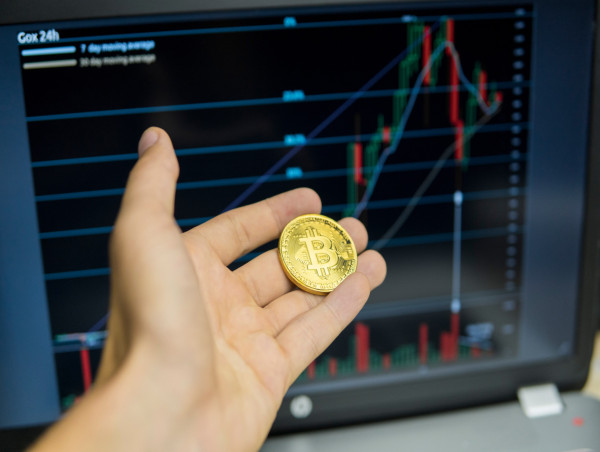  Bitcoin’s store of value status questioned as analysts share mixed opinions 