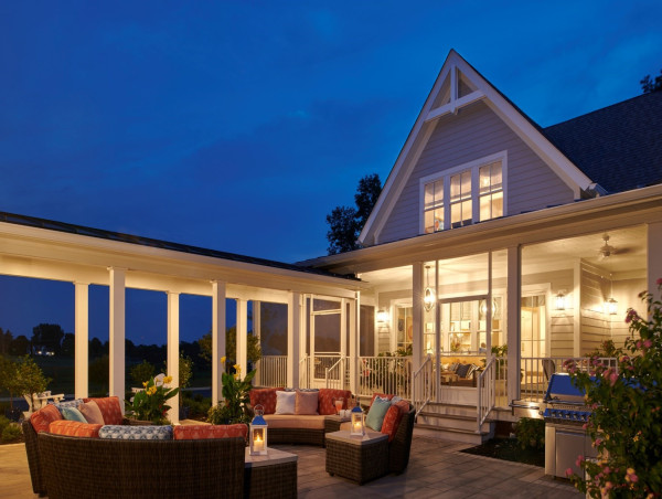  DSI's Westbury(R) Aluminum Columns Provide Exclusive Designs That Enhance Curb Appeal 