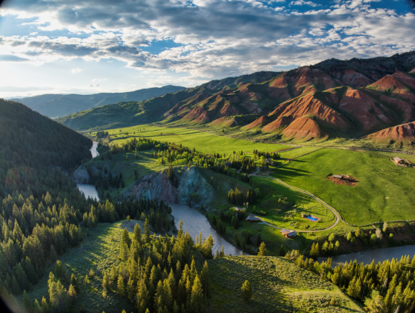  The Private Guest Ranch of Late U.S. Senator Herb Kohl Hits the Market for the First Time Since 1975 for $65 Million 