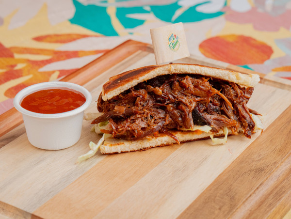  The Original Pulled Oxtail Meat™ Shines: A New Culinary Revolution from The Original Pulled Oxtail LLC 