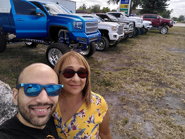 Evelyn Castillo-Bach Announces Change from Independent to Democrat Party: Intent to Run for Governor of Florida in 2026
