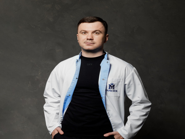  Dr. Maxim Ivanchuk Sets New Medical Milestone with Self-Surgery, Announces Launch of Dubai's Most Advanced Hospital 