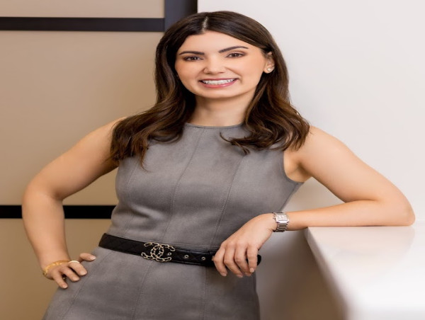  Let’s Talk™ With...Dr. Anaïs Carniciu, One Of Only 750 Plastic Surgeons Worldwide To Be Certified By ASOPRS 