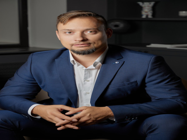  Papaya Ltd. Appoints Distinguished Czech Financial and Management Expert as CEO 