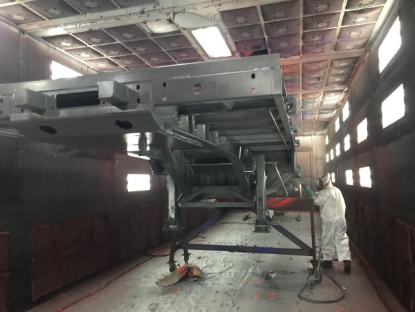  Walker Poultry Trailers Revolutionizes Trailer Durability with Advanced Epoxy Primer and Urethane Top Coat Paint System 