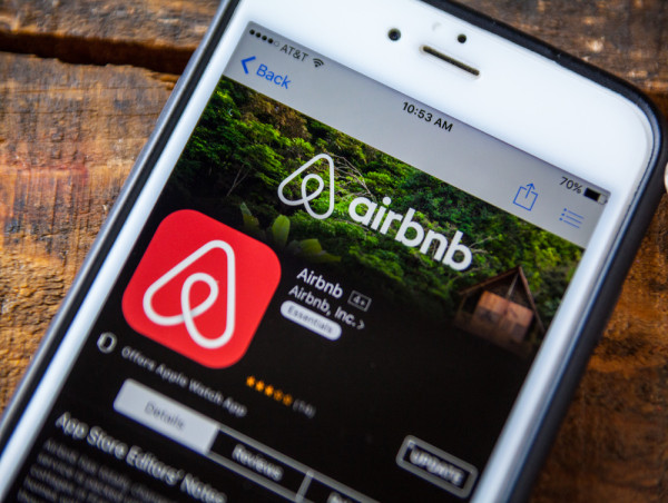 Airbnb stock price is falling, and it could get worse soon
