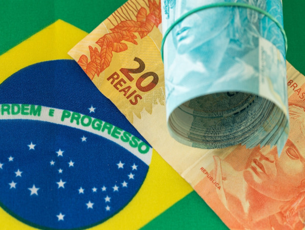  Brazil’s current account deficit widens to $5.2 billion in July 