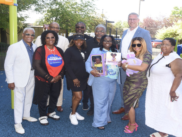  The BlackPRint Chicago Campaign Rallies Support for Black-Owned Businesses During National Black Business Month 